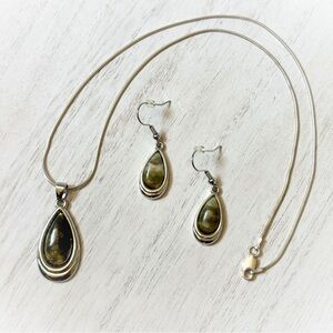 Solvar Irish Jewelry Rhodium Connemara Marble Teardrop Necklace & Earrings Set